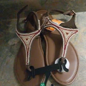 Aztec designer sandals by west loop sz 5/6 & 7/8